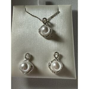 New Cultured Pearl 10k White Gold Plated Necklace & Earring Set 16-18"
